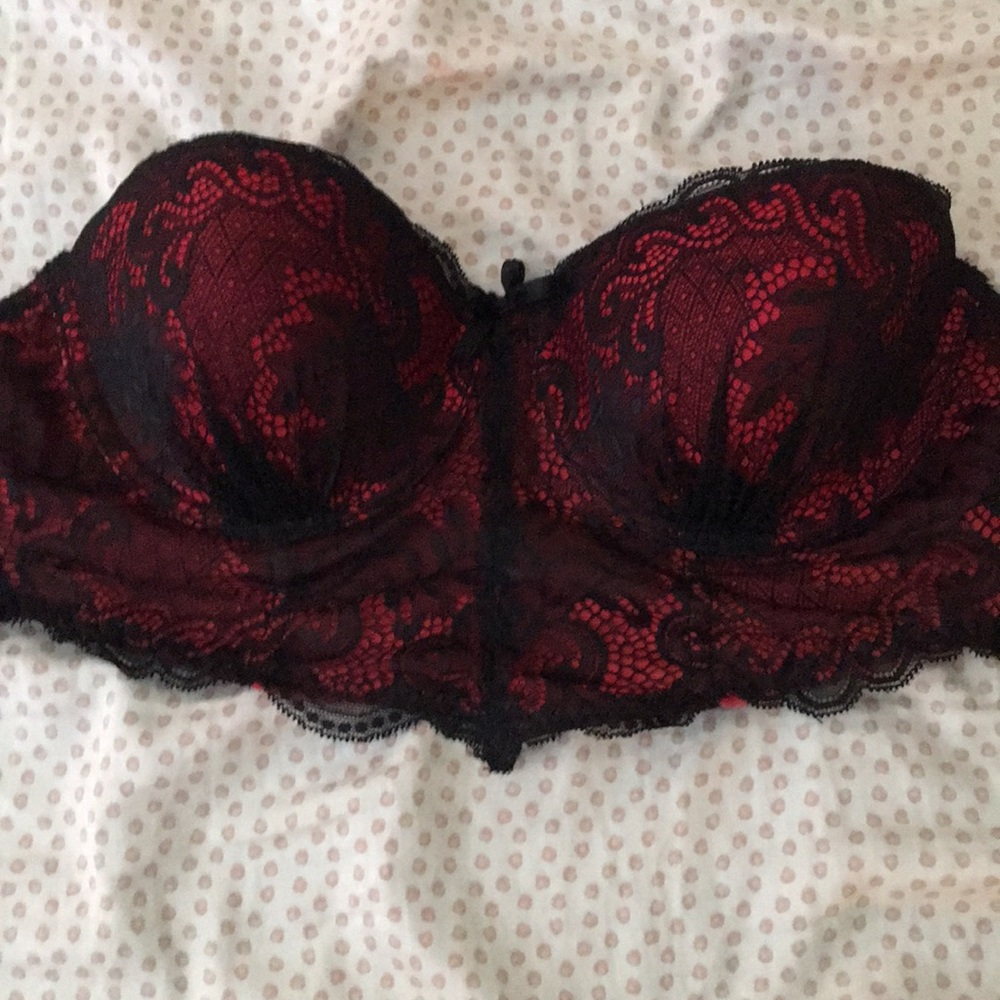 Lingerie - Picture 2 of 2